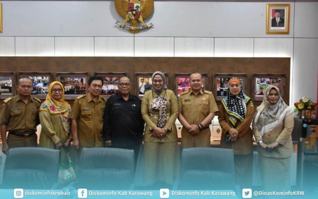 Bupati Karawang Bersilaturahmi Dengan Kepala Dinas Sosial Provinsi Jawa