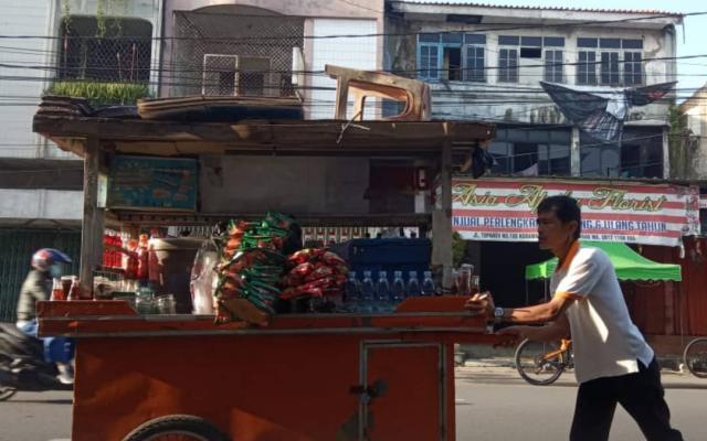 Pedagang Yang Terdampak Virus Corona Bakal Mendapat Bantuan 500 Ribu Situs Resmi Pemerintah Daerah Kabupaten Karawang