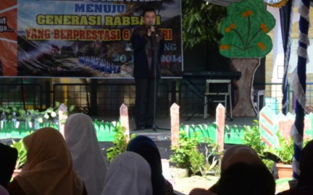 Bupati H. Ade Swara Hadiri Perpisahan Siswa TKIT,SDIT dan 